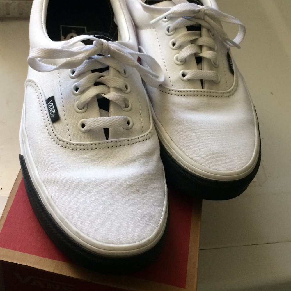 Vans Era Shoes, White/Black, Size 9.5